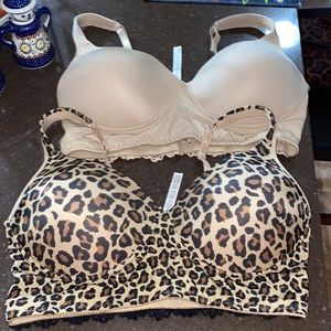 Set of 2 Rhonda Shear bras new with tags